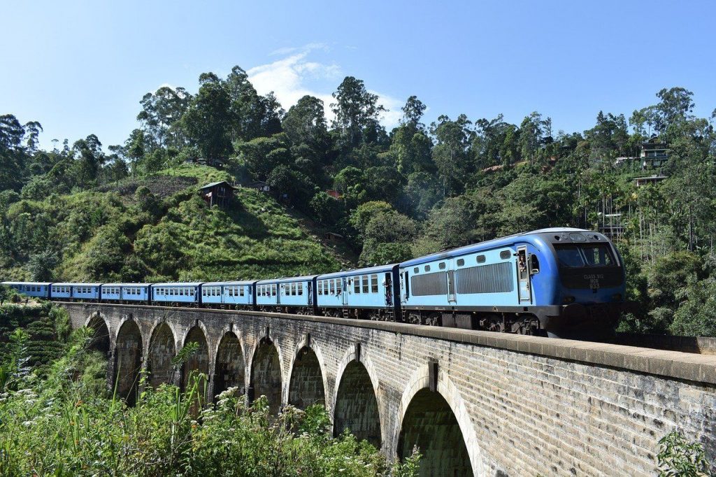 Šri Lanka potovanja – Znamenitosti Šri Lanke, ki si jih moramo ogledati - vlak Ella
