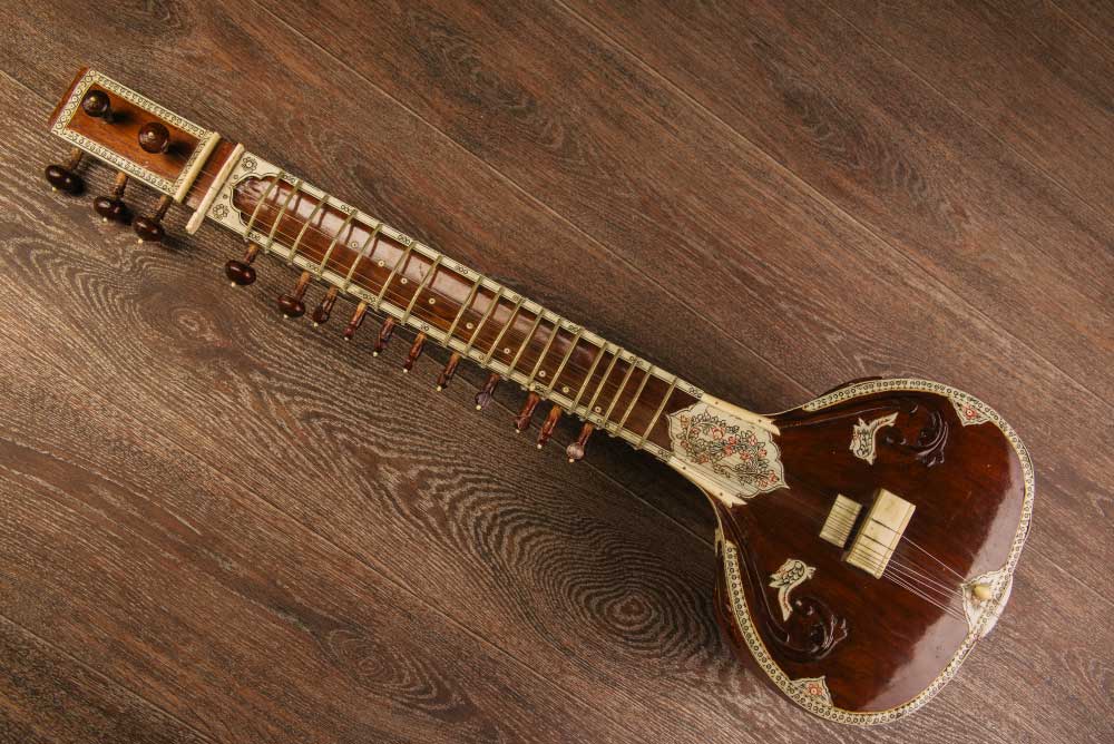 indijska-glasbila-sitar